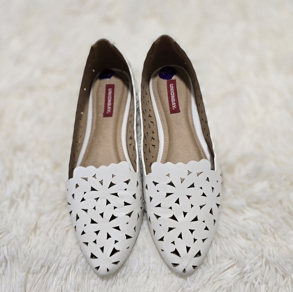 Flats - Picture 3 of 6